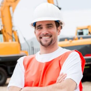 Trabajador de construcción que recupera su deuda tras la quiebra de la empresa